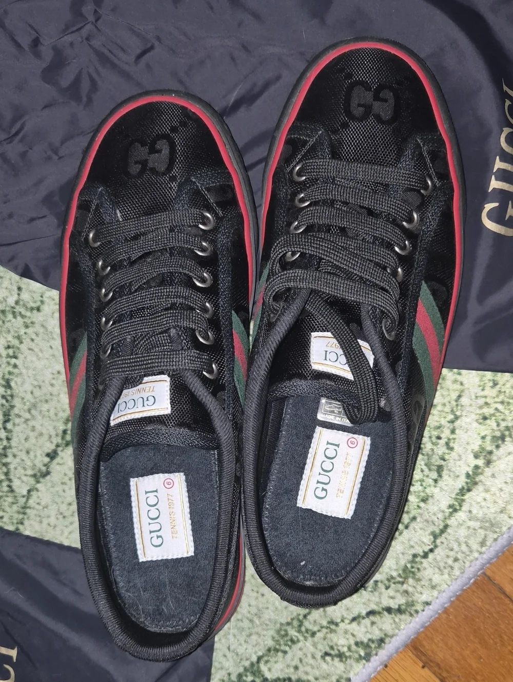 Unisex GUCCI Black Tennis Sneakers with Signature Web Stripe Women 39 Mens 7.5